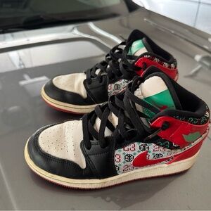 Michael Jordan Nike “Ugly Christmas Sweater” Youth Sneakers, Size 4.5Y